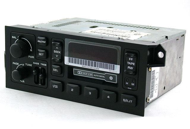 Dodge chrysler jeep am fm cassette stereo p04858558cs