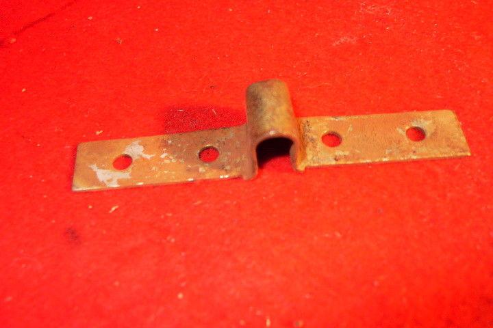 1929-30 chrysler hood hinge end clamp