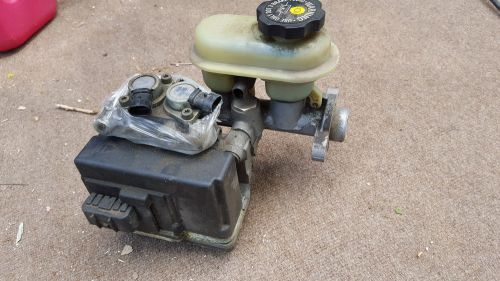 1998 saturn sl master cylinder with abs