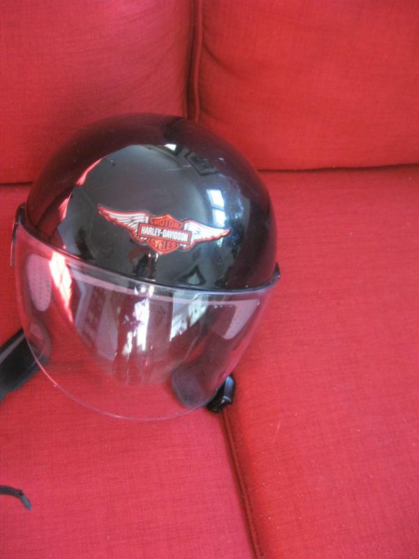 Ladies harley davidson dot black diva helmet size small /used