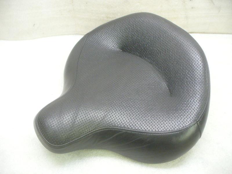 Harley 2009 flhp/flhtp solo seat with t bar bracket.
