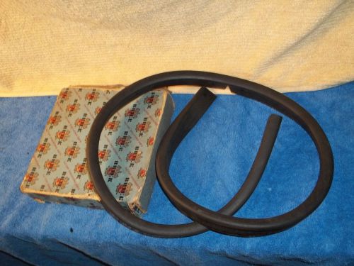 Nos 1950 - 52 buick special olds 88 trunk weather seal 51