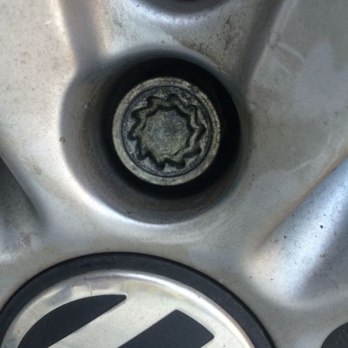 Volkswagen vw audi wheel stud lock key (puzzle key) code e + four bolts + covers