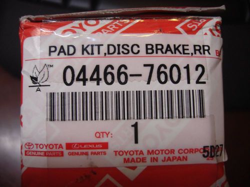 Oem 04466-76012 prius rear brake pads new genuine toyota 2010-2011