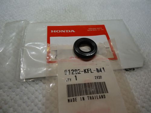 Honda kickstart shaft seal ct70 ct70h mini trail genuine oem parts