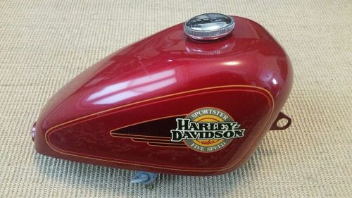 1994 harley davidson sportster gas tank complete (fits 82 to 94) nice condition