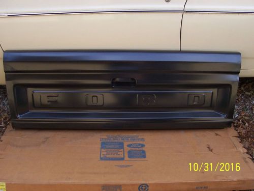 Nos 1983 thru 1992 ford ranger compact truck tailgate assembly e7tz-9940700-c