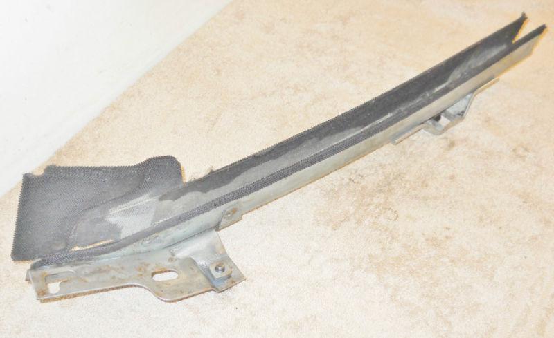 1965 1966 mustang fastback cp convertible gt shelby rh door window guide track