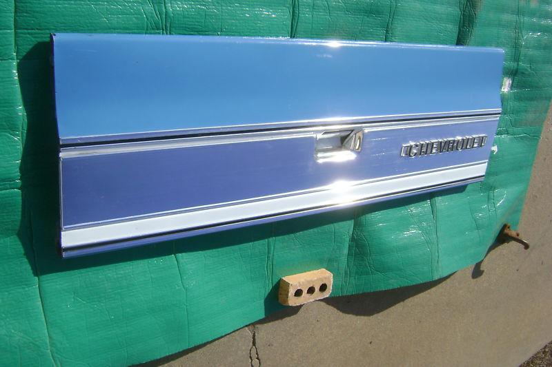 1974 74 chevy pickup truck tailgate w/ trim panel like nos 1973 73 1975 75 1976