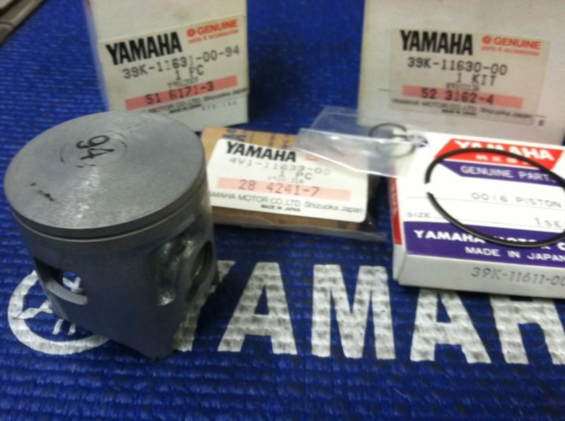 Nos yamaha piston kit standard. 1984-85 yz80 l/n. oem# 39k-11630-00-00