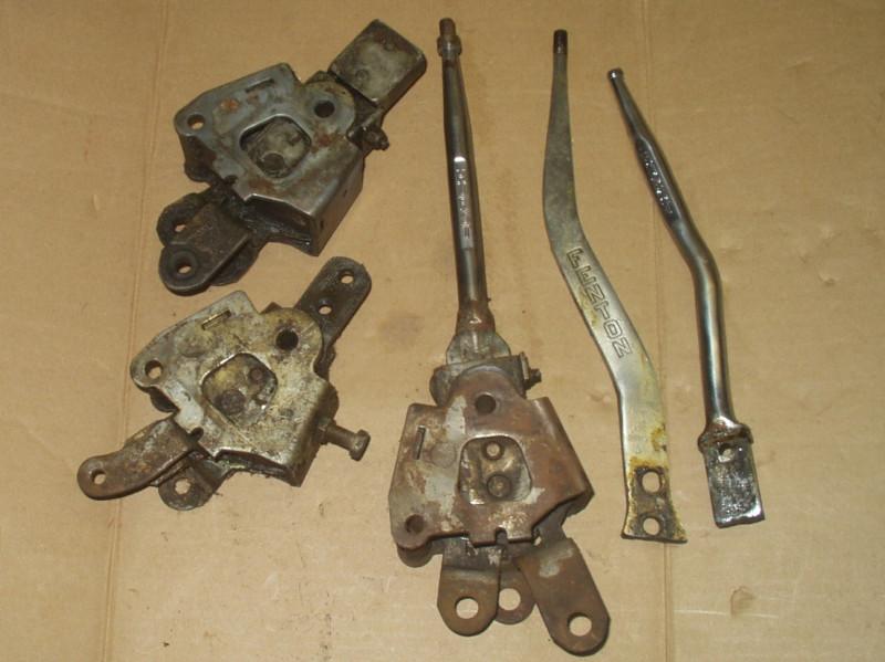 Group of 3 vintage hurst competition plus 4 speed shifter shifters and handles