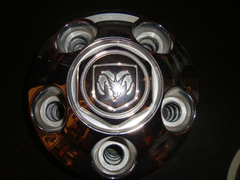 Dodge hubcaps set of 4 5 lug used, in great condition