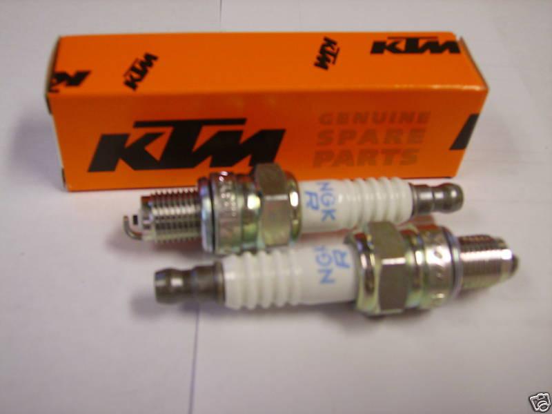New 2009-2011 ktm 50 cc sx, sx jr., ngk sparkplugs    2x  45239093000