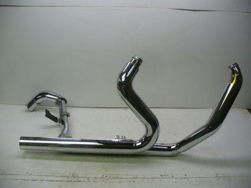 Harley 2010-13 touring oem exhaust system with crossover pipe.