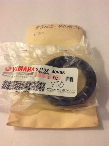 Yamaha outboard oil seal 93102-40m36