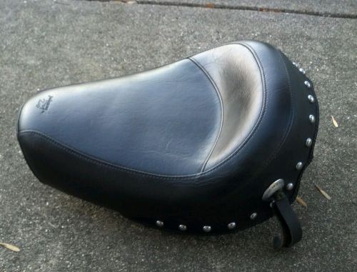 Mustang studded solo seat for harley fx &#039;65-&#039;84