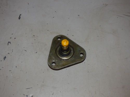 9t 1994 94 skidoo 440 500 snowmobile speed sensor plate cover bracket