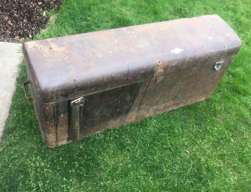 Antique original 1920&#039;s 1930&#039;s touring car packard luggage box exterior trunk
