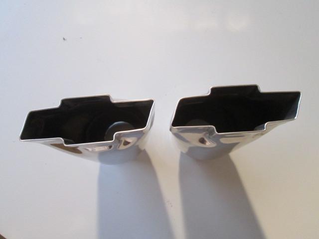 Chevrolet chevy bow tie exhaust tips pair brand new!