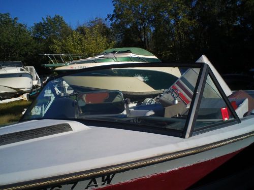 1985 ski nautique correct craft widnshield. parting out boat