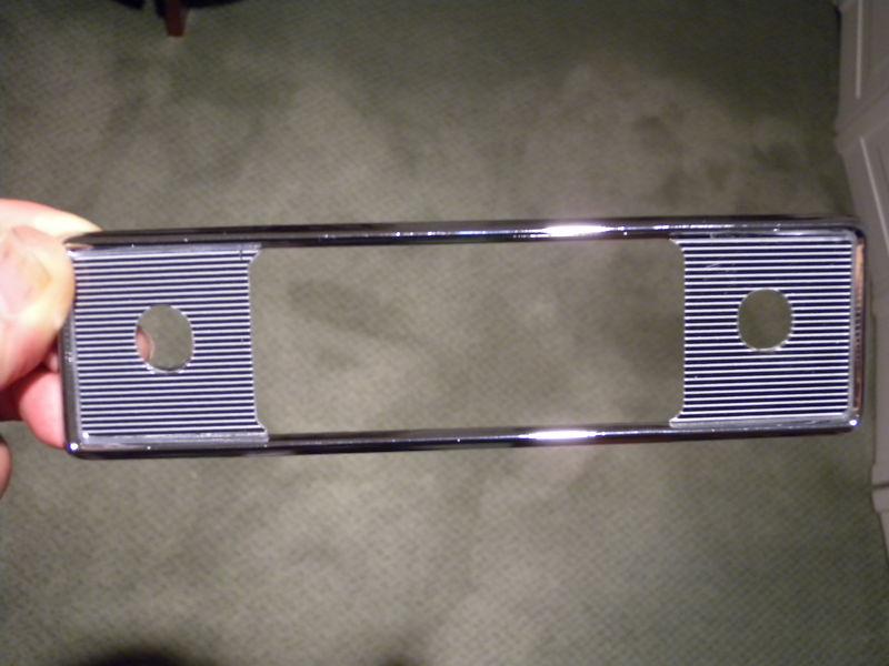 Becker universal chrome face plate with pinstripe inserts