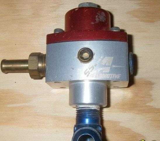 Aeromotive  adjustable fuel pressure regulator