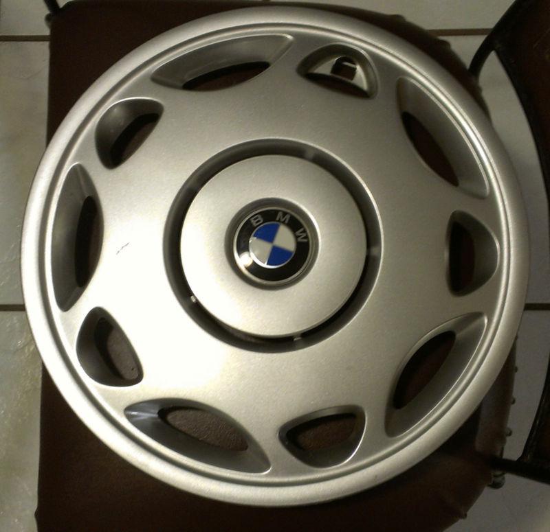 92 93 94 95 96 97 bmw wheel cover pair 15 inch very good condition
