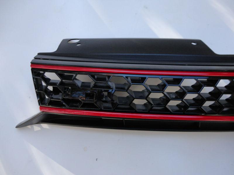 10 11 VW EMBLEM GOLF GTI FRONT UPPER HEADLIGHT GRILL GRILLE 5K0 853 651 AK OEM, US $129.99, image 3