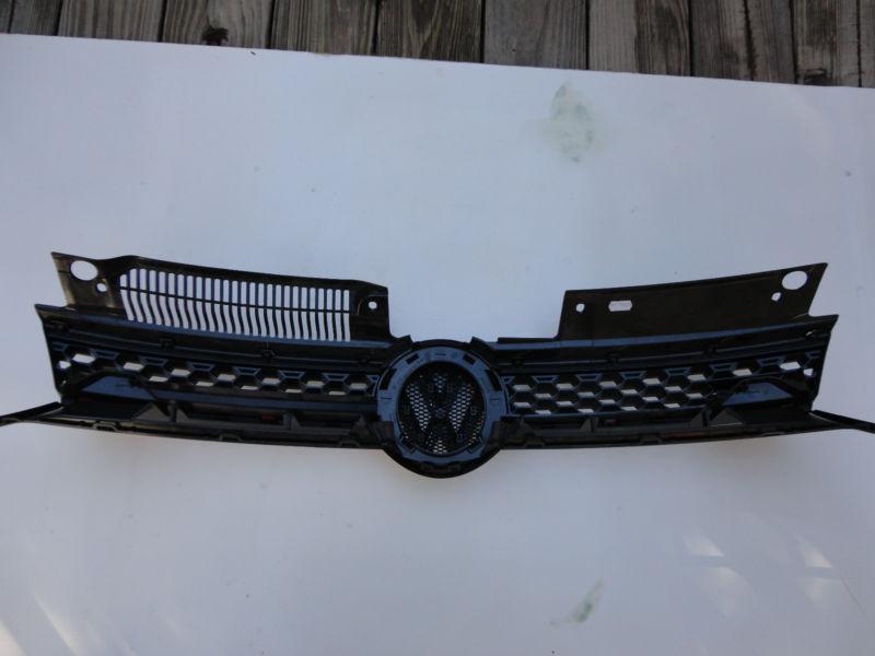 10 11 VW EMBLEM GOLF GTI FRONT UPPER HEADLIGHT GRILL GRILLE 5K0 853 651 AK OEM, US $129.99, image 8