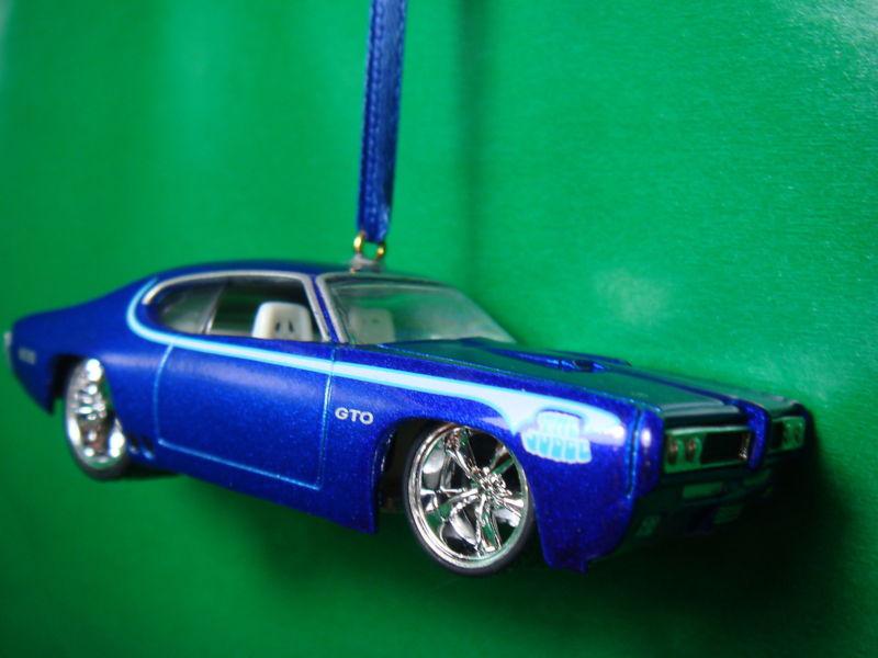 1969 '69 pontiac gto judge dark blue christmas tree ornament