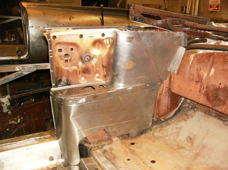 1959 & 1960 convertible rear armrests & piston covers r & l pair