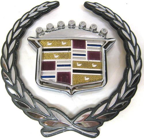 Cadillac catera concours escalade seville eldorodo front grille emblem badge