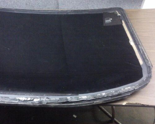 Chevrolet impala back window w/o telematics 01 02 03 04 05