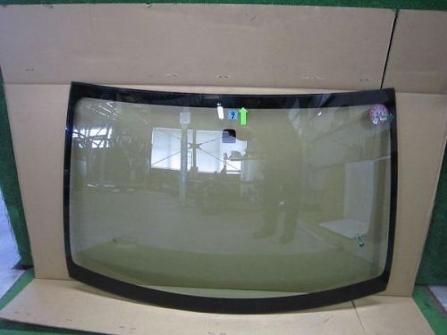 Daihatsu boon 2004 front window glass [3311200]
