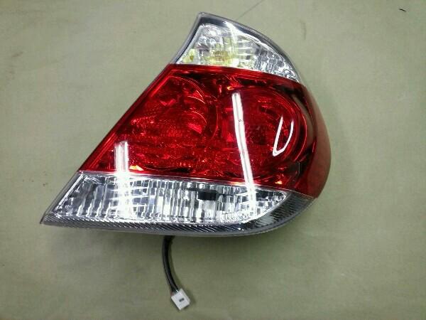 2005-2006 toyota camry passenger side tail light