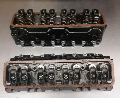 Gm chevy 350 cylinder heads 462624 w/ rockers push rods head bolts