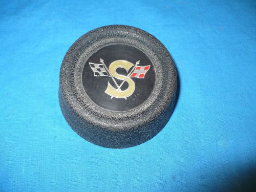 Vintage plastic horn cover racing flags