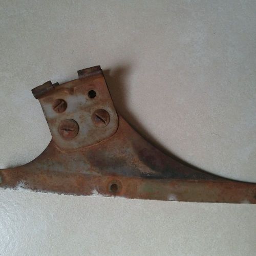 1949-52 chevy visor mounting bracket