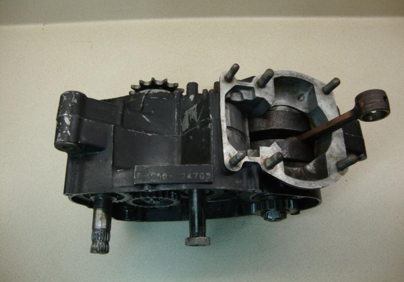 1976 1978 suzuki rm250 engine motor transmission cases rm 250 125  1977 76 77 78