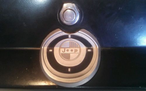 Jeep amc kaiser push button glove box door