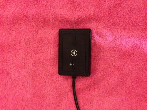 Mercedes benz media interface plus adapter a2129004712 03 wrb094831130-1