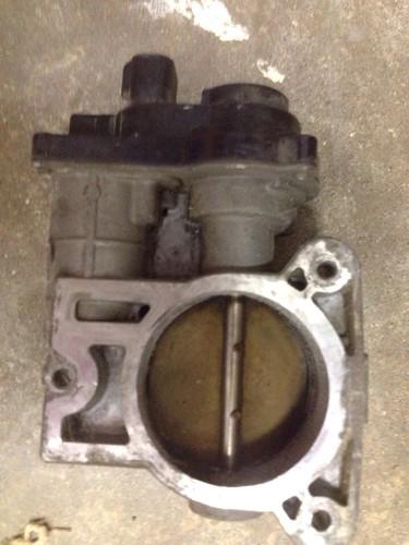 2004 Chevy Avalanche Throttle Body, US $100.00, image 2