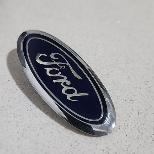 Ford logo boot lid tailgate bonnet original vintage plastic car emblem badge