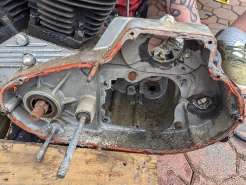 1985 Harley Ironhead Sportster Lower End Cracked Trans Case Good Flywheels, US $75.00, image 3