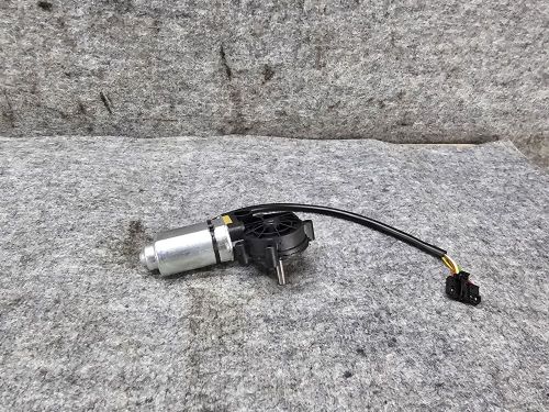 REAR WINDOW SUN SHADE ROLLER BLIND MOTOR MERCEDES W216 W221 S63 S550 OEM, US $40.00, image 5