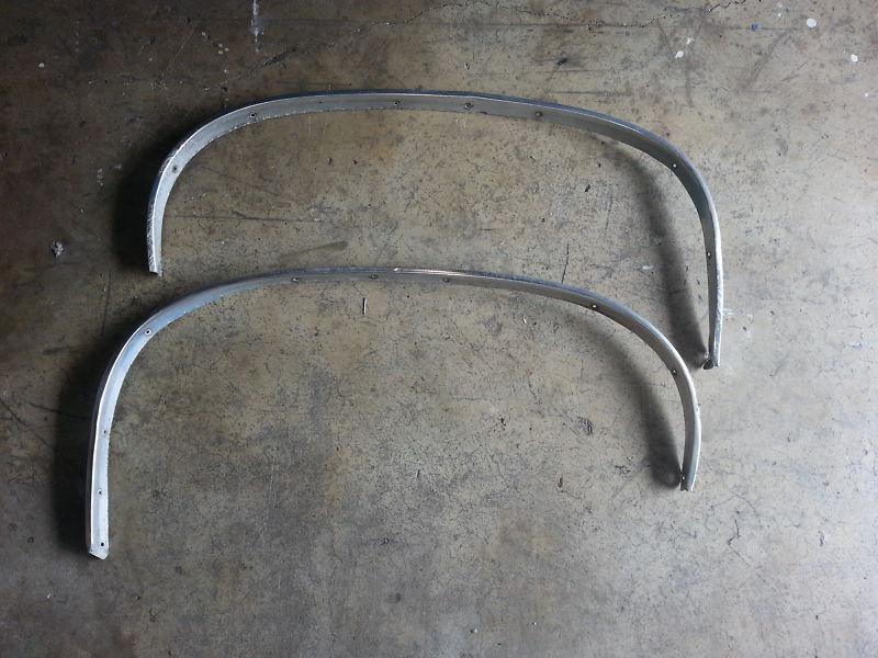 1967 68 impala caprice  rear qrt wheel well  trim set nice cond 