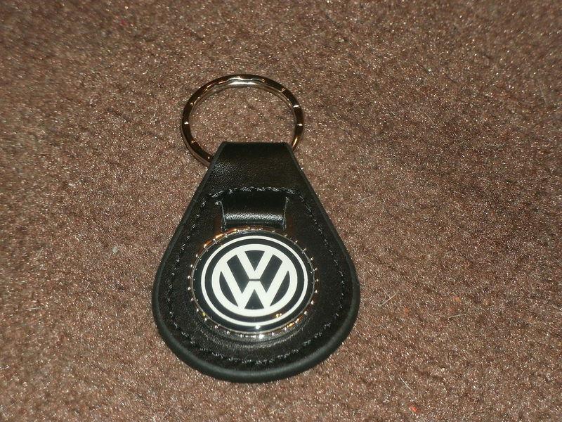 Volkswagen vw bug beetle bus van jetta golf passat leather keychain black