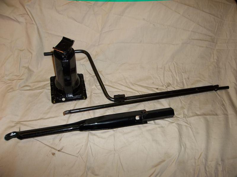 97 98 99 00 01 Jeep Cherokee XJ under rear seat jack with handle and lug wrench, US $34.95, image 2