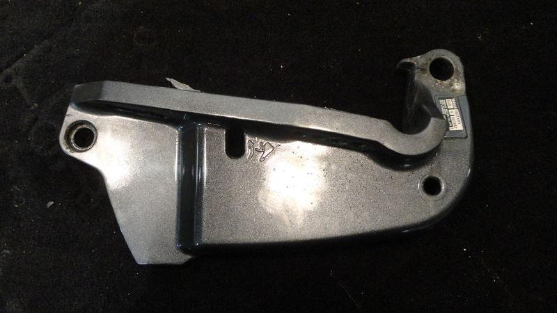 Port clamp bracket #64e-43111-01-8d, 2000 yamaha 150hp 2 stroke outboard motor