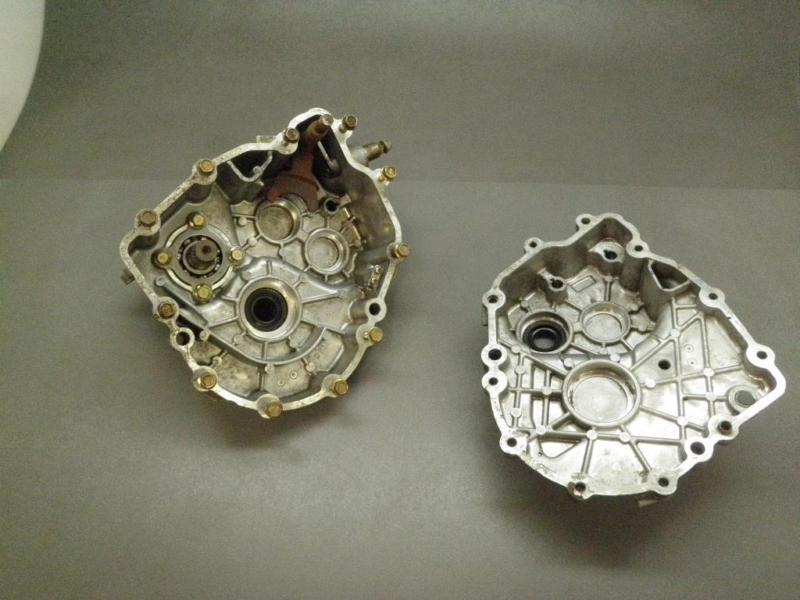 Transmission gear case housing left/right polaris scrambler 500 4x4 99 (400)